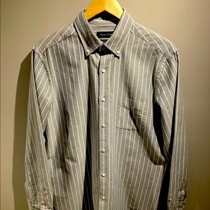 Massimo Dutti Grey shirt with white vertical stripes. Size L 100% Cotton